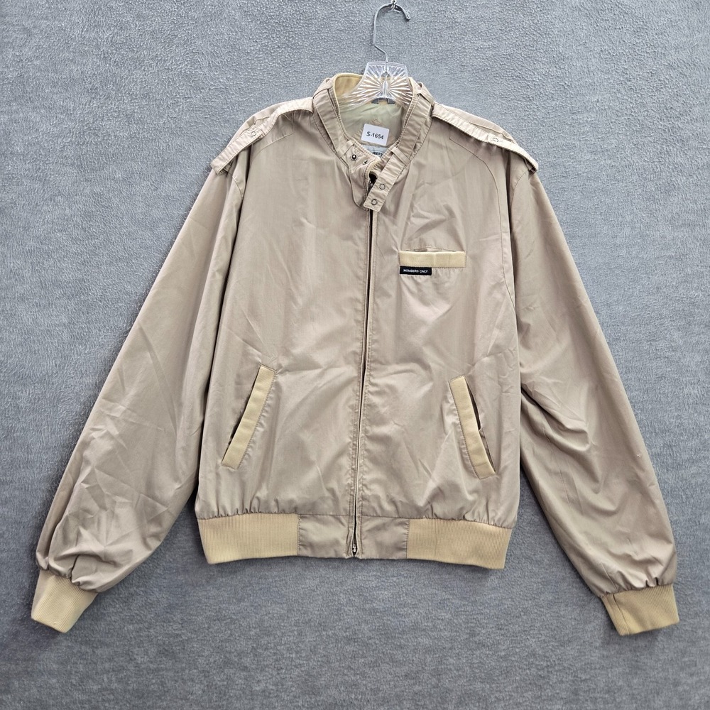 VINTAGE Members Only Men Jacket 44 Beige Bomber Rainbow Tag 80s READ